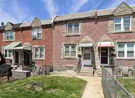 featured image of 2219 Ardmore Ave