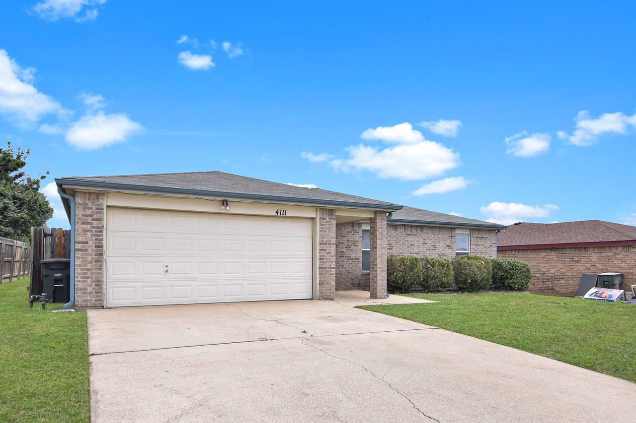 4111 Sand Dollar Dr - Photo 2 of 21