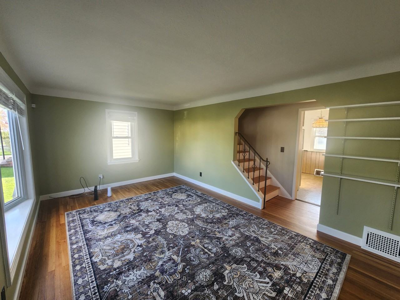 679 Dickerson Rd - Photo 3 of 18
