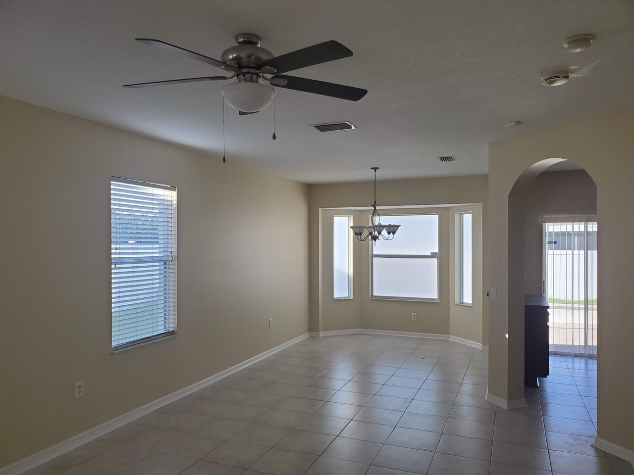 12722 Evington Point Dr - Photo 3 of 21