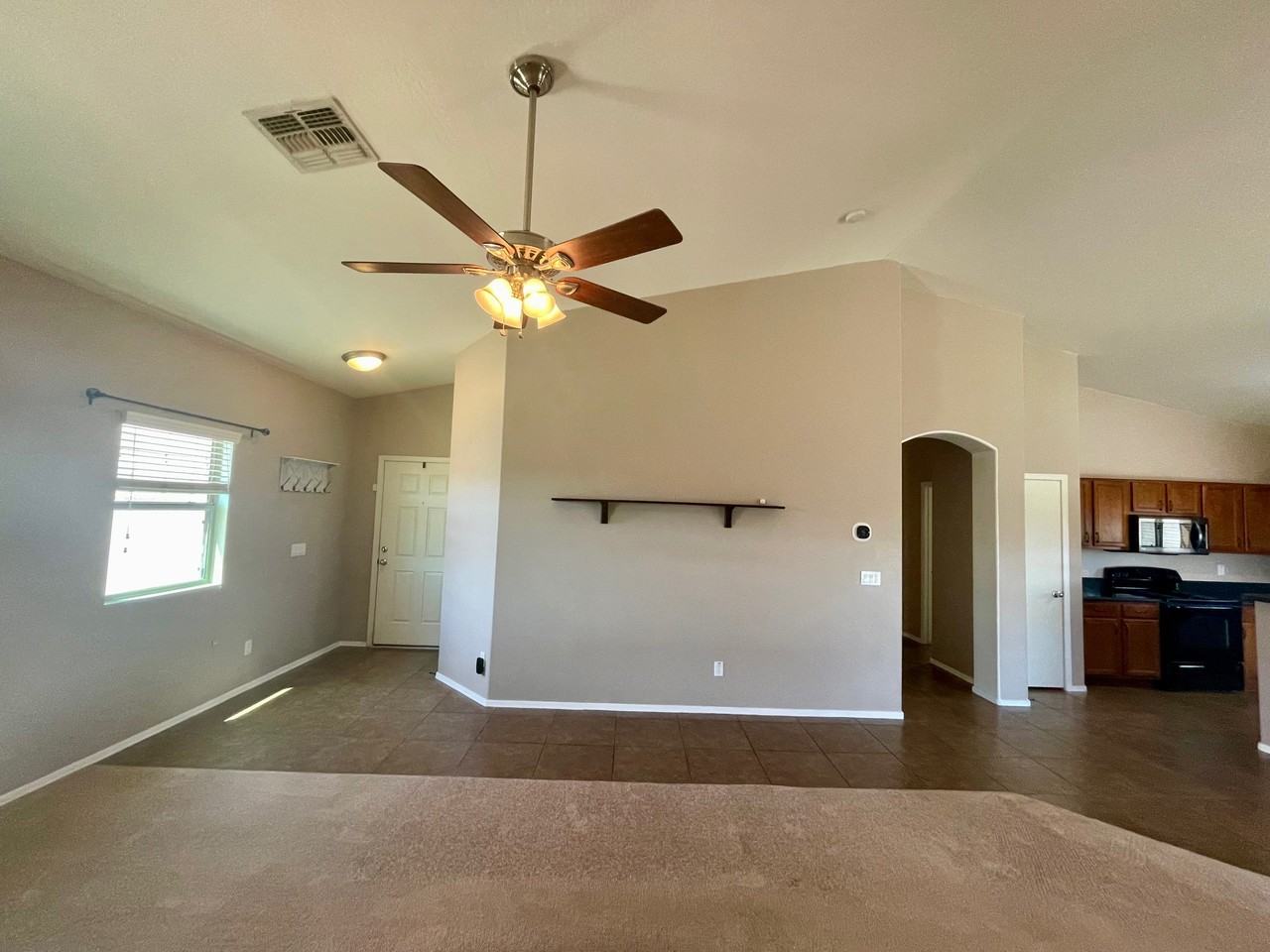 11587 W Rio Vista Ln - Photo 7 of 27