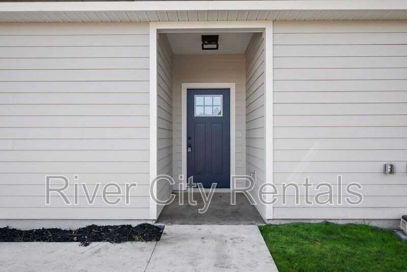 7596 Silver Sands Rd - Photo 2 of 25