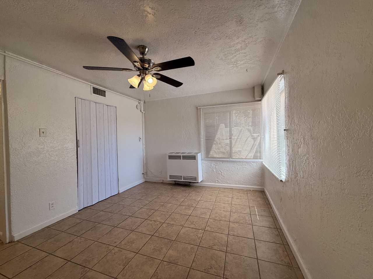 1211 Copper Ave Ne - Photo 4 of 17