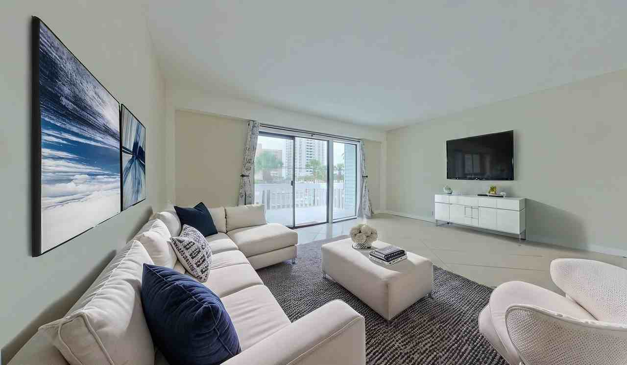 8522 Gulf Blvd #4 - Photo 3 of 21