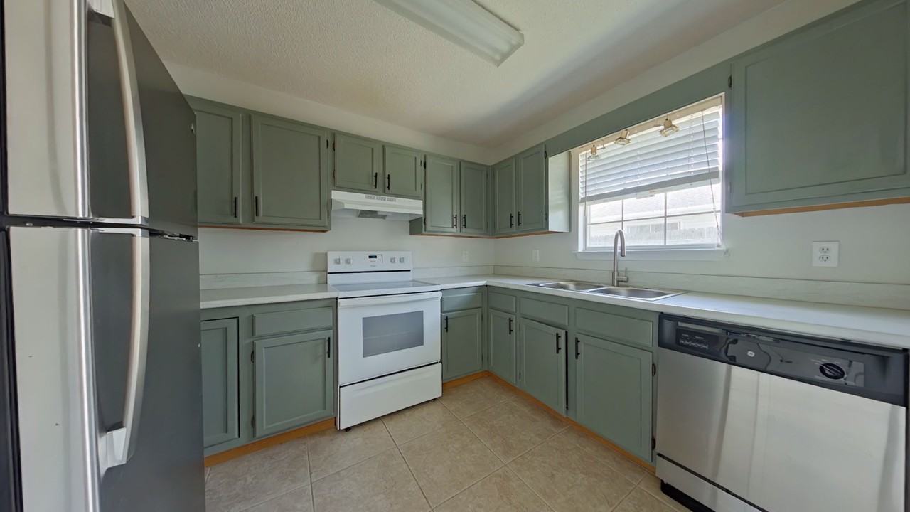 924 Village Ln - Photo 7 of 16