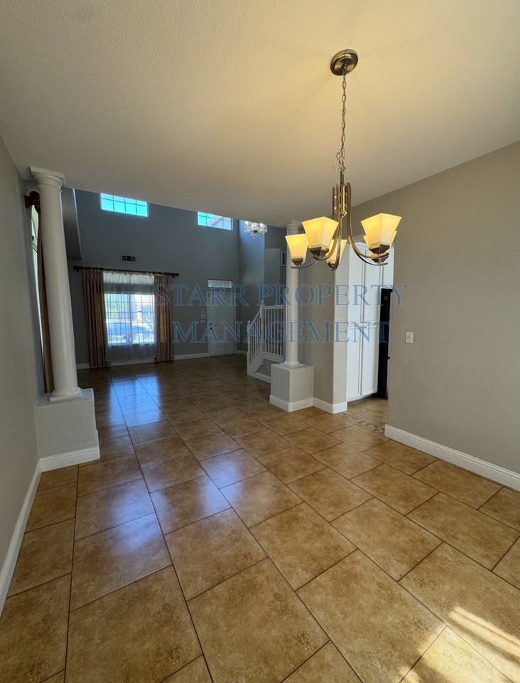 4919 Tyler Ct - Photo 4 of 28