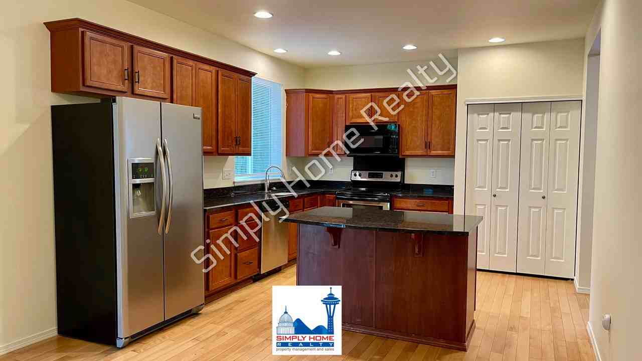 6546 36th Ln Se - Photo 3 of 25