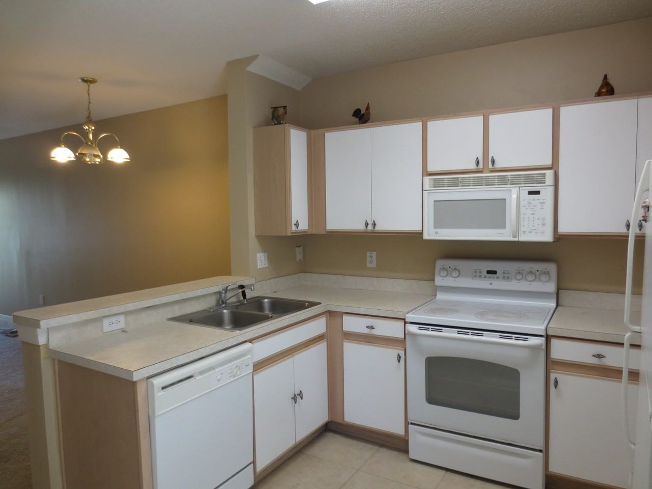 6252 Osprey Lake Cir - Photo 3 of 16
