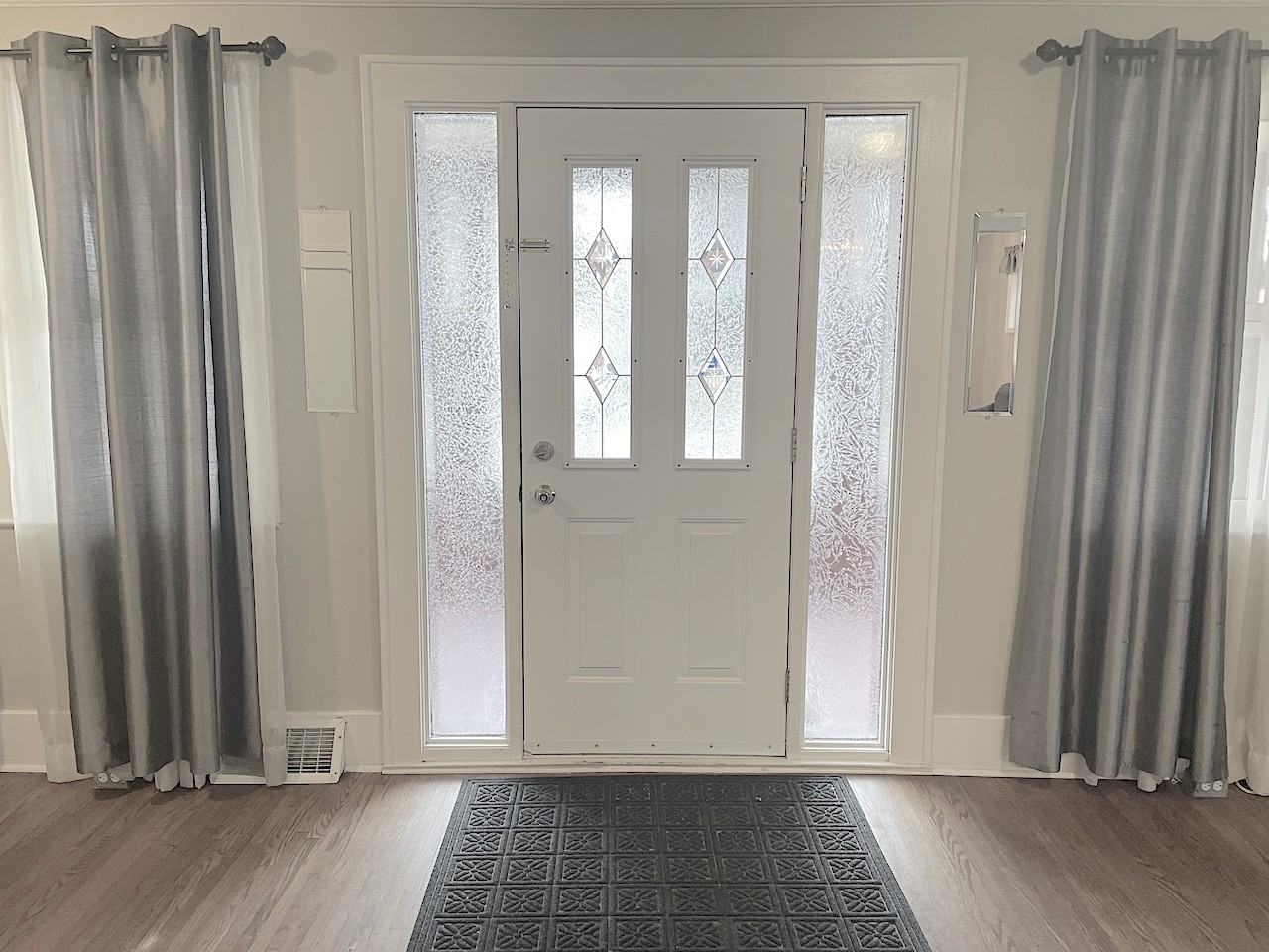 1515 Pelissier St - Photo 2 of 31