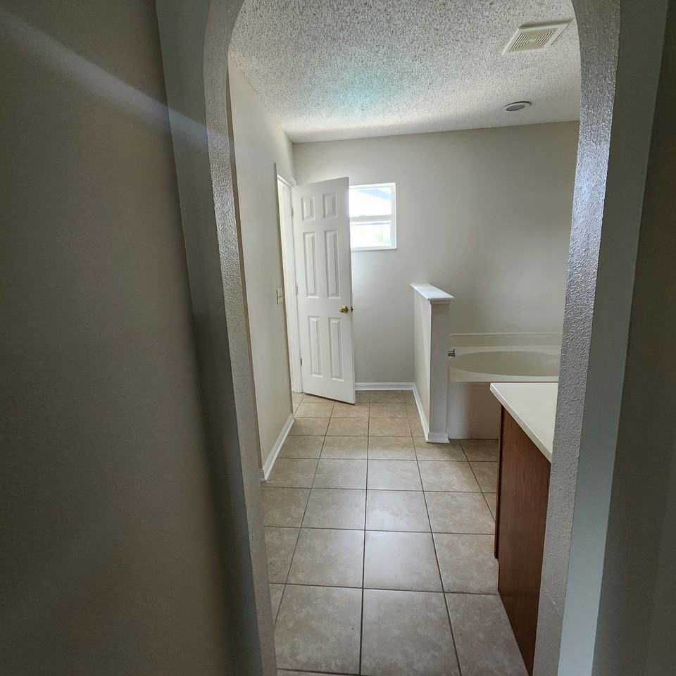 6288 Swan Ln - Photo 5 of 16