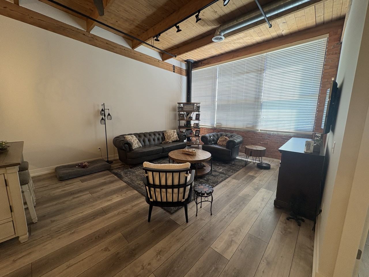 533 Columbia Ave #303 - Photo 7 of 17