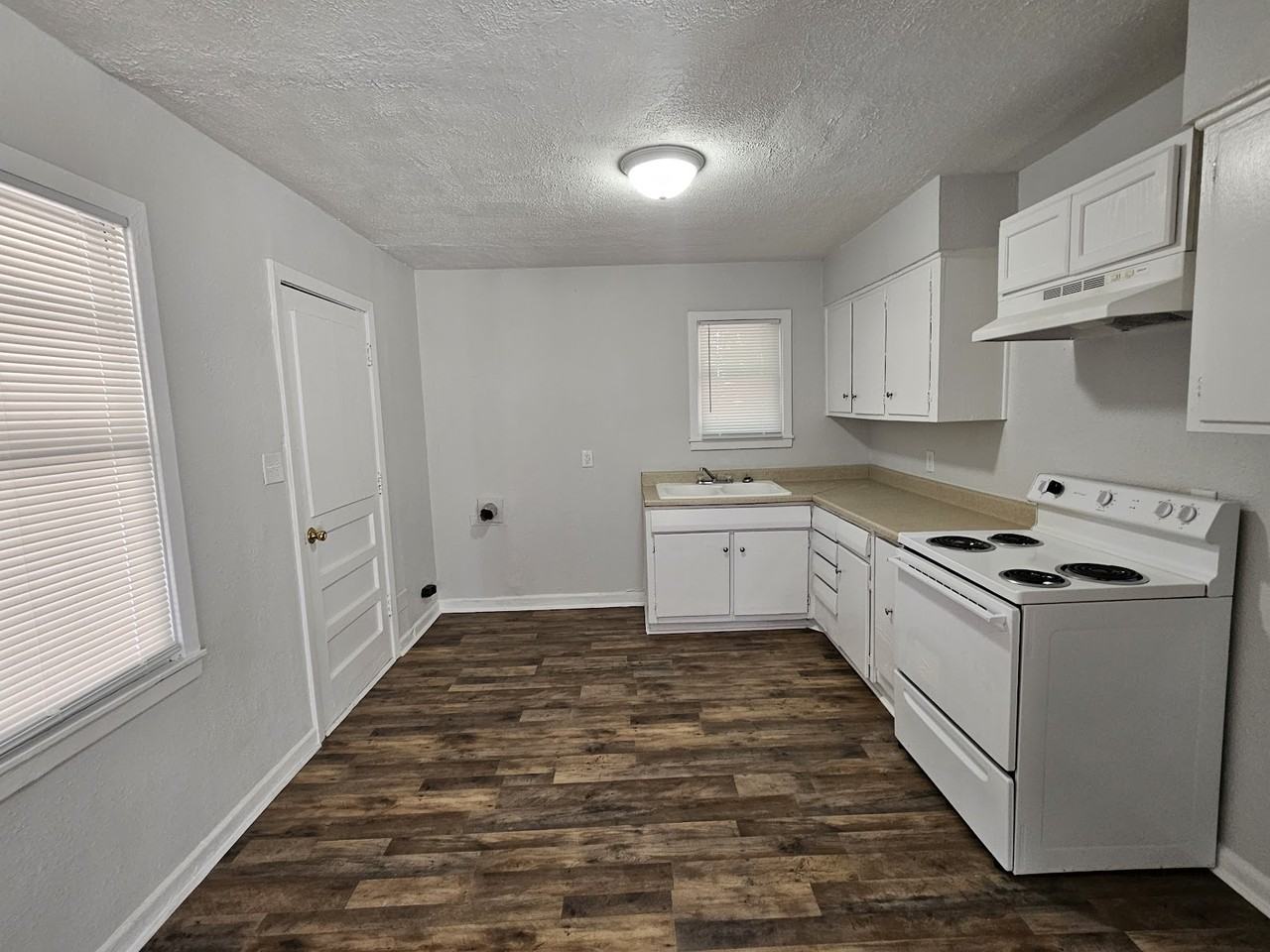 3333 Ne 12th St - Photo 2 of 13