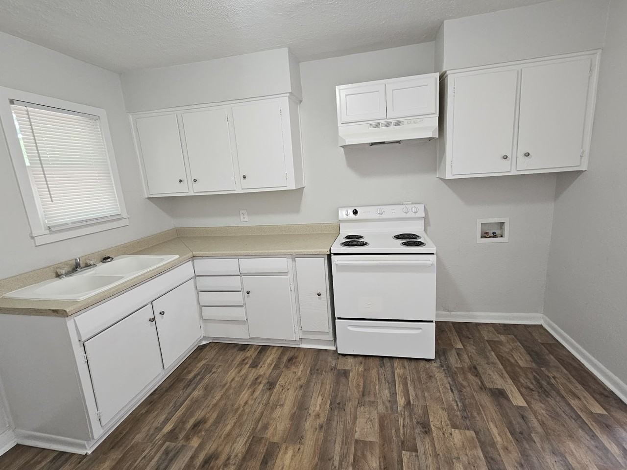 3333 Ne 12th St - Photo 3 of 13
