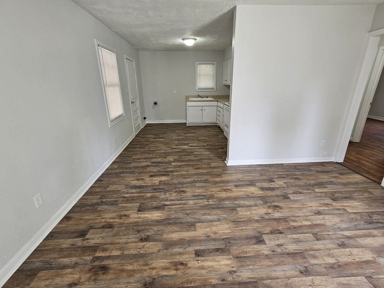 3333 Ne 12th St - Photo 5 of 13