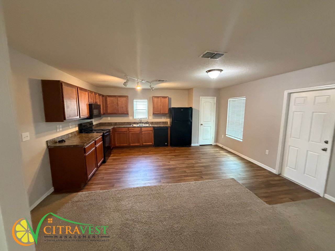 320 Kingfish Dr - Photo 4 of 10