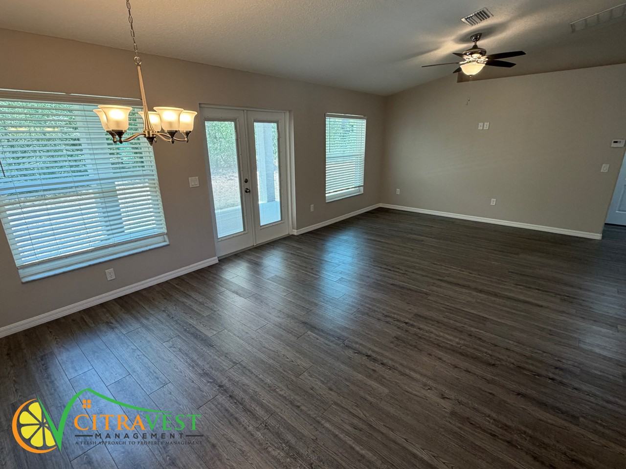 7766 N Fieldstone Dr - Photo 2 of 14