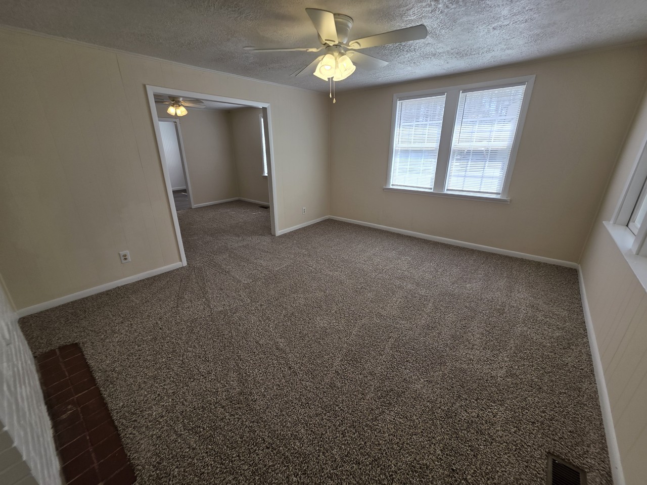 801 W Main St - Photo 4 of 12