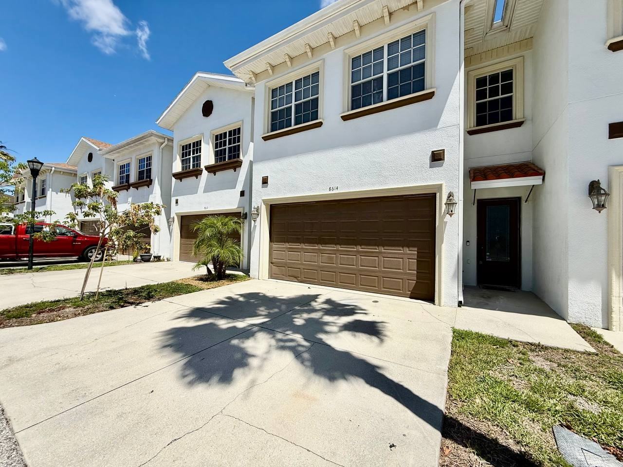 8614 Miramar Terrace Cir - Photo 3 of 50