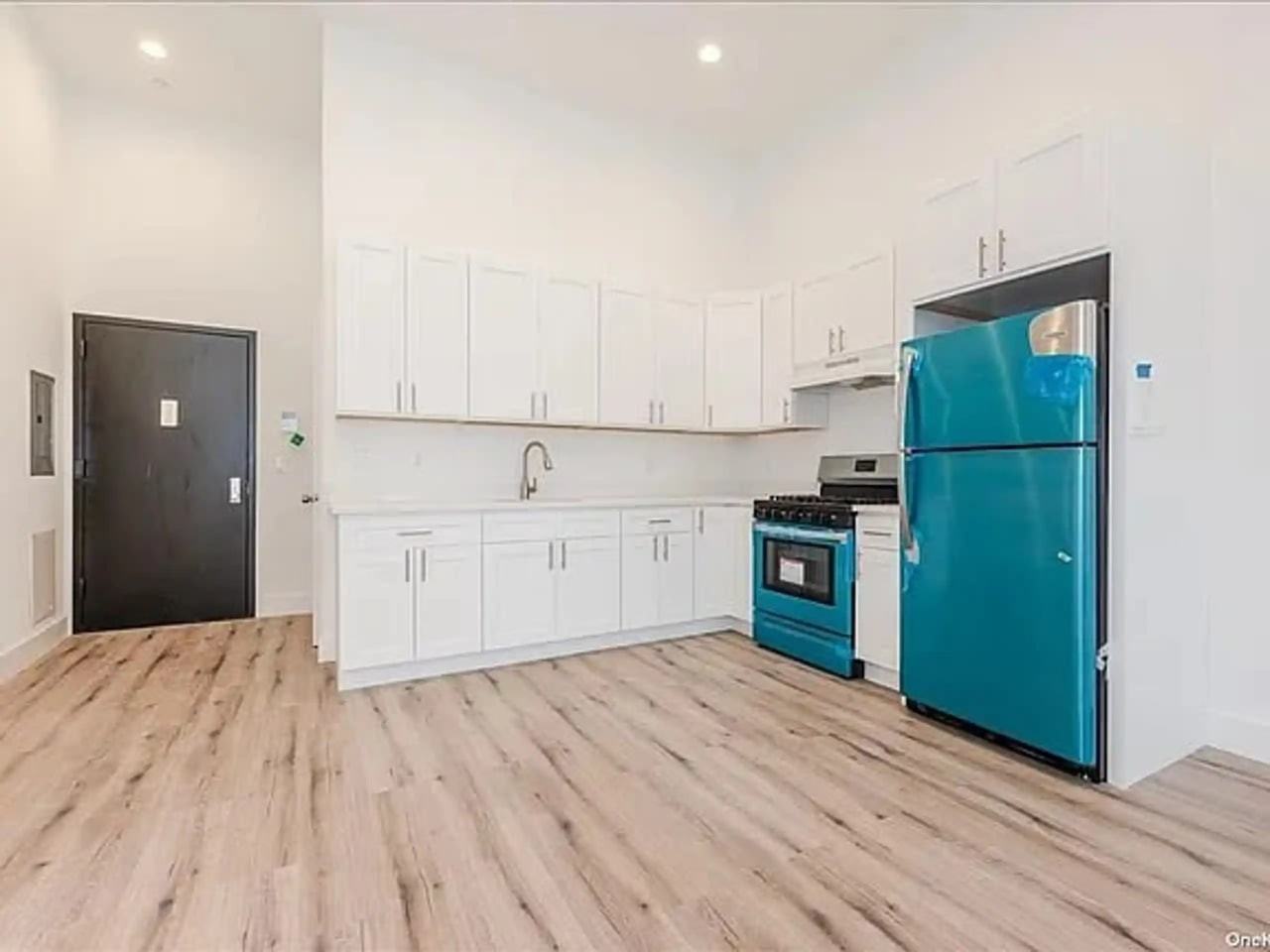 316 Fulton Ave - Photo 7 of 7