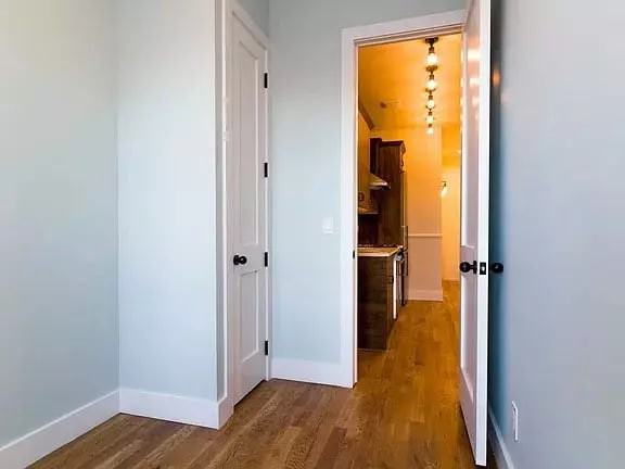 331 Melrose St - Photo 7 of 9