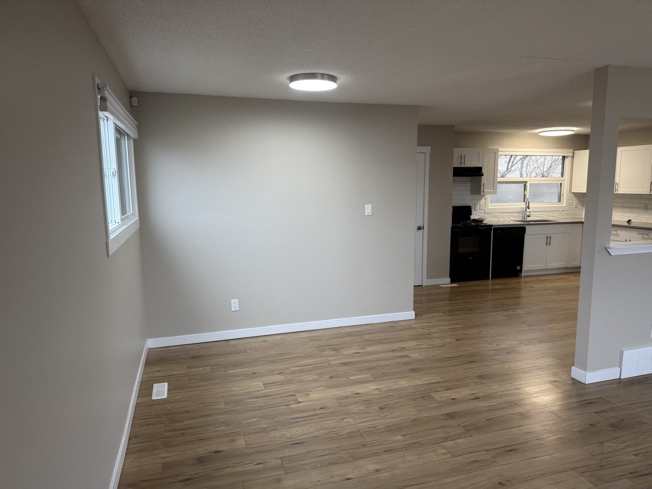 14903 77 St Nw Main Fl - Photo 6 of 26