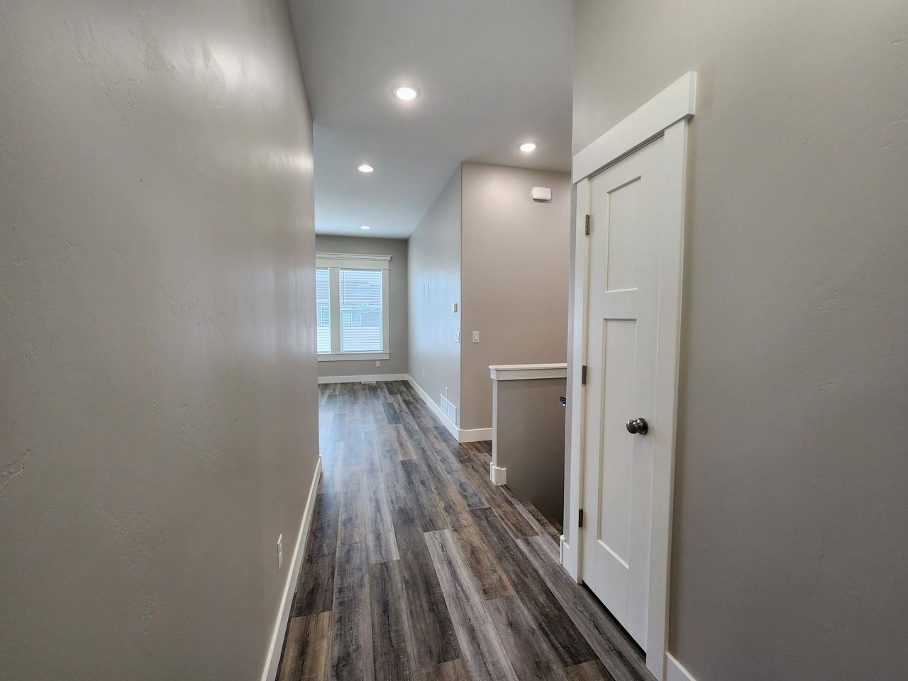 579 W Waylend St - Photo 2 of 15