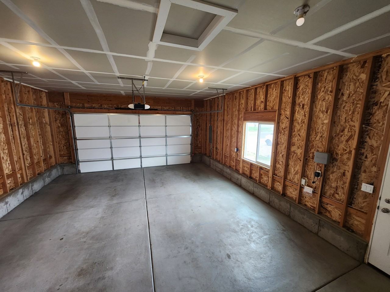 579 W Waylend St - Photo 7 of 15
