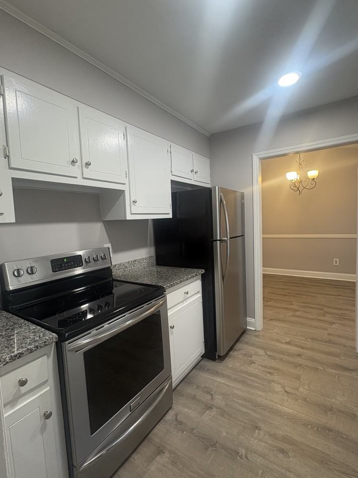 117 Quail Hollow Rd - Photo 4 of 11
