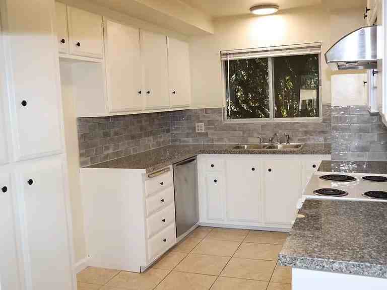 760 W Huntington Dr #11 - Photo 6 of 15