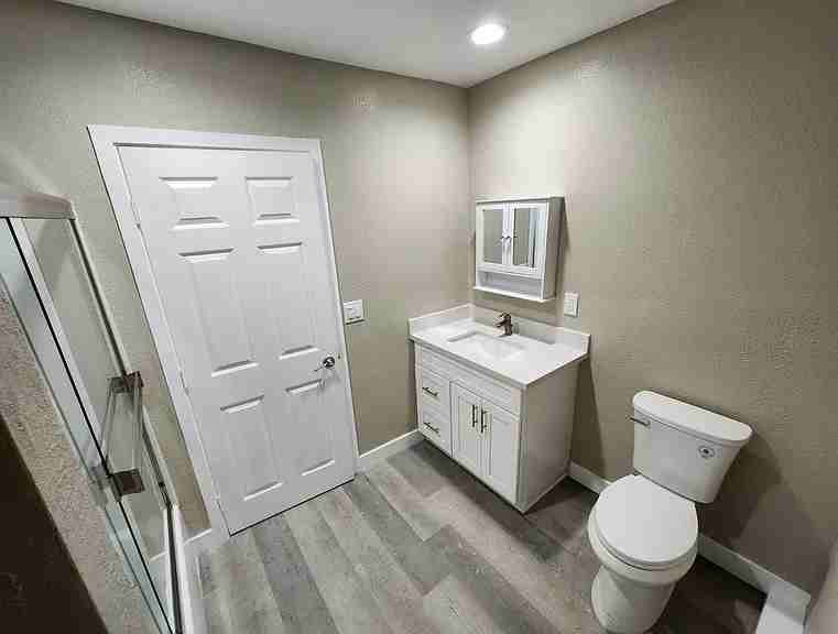 984 El Camino Dr #E - Photo 5 of 7