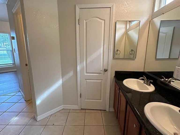 7178 N Fruit Ave #117 - Photo 6 of 10