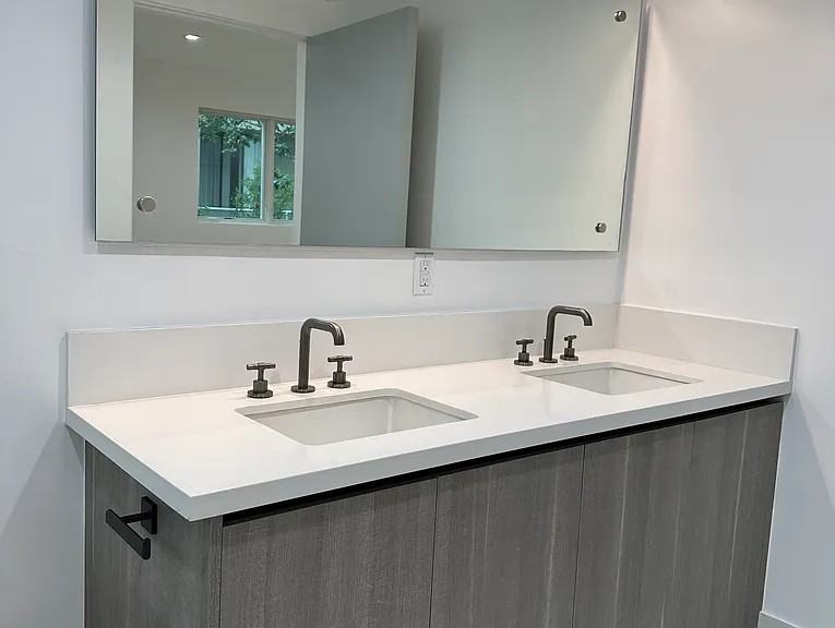 9842 Vidor Dr #102 - Photo 3 of 19