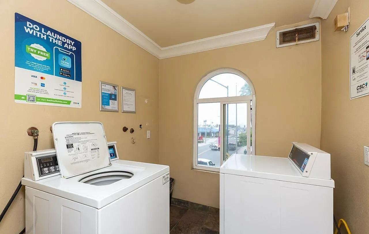 840 Turquoise St #104 - Photo 5 of 16