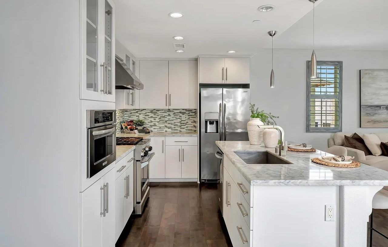 1056 Pearl St #19 - Photo 6 of 25