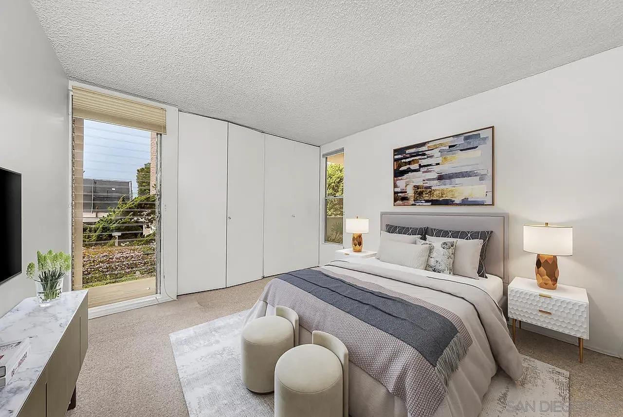 2510 Torrey Pines Rd #212 - Photo 5 of 30
