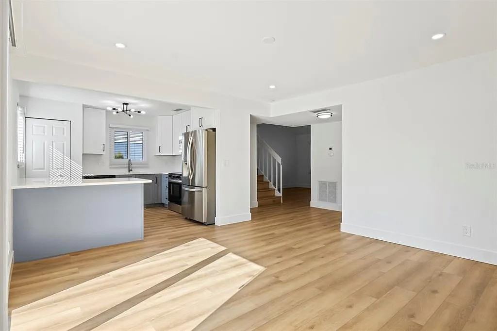 1101 Country Club Blvd - Photo 3 of 19