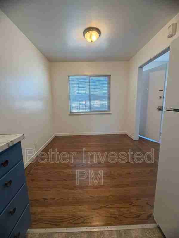 2400 39th Ave #9 - Photo 4 of 14