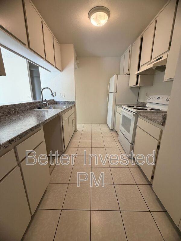 2808 Tachevah Dr - Photo 4 of 33