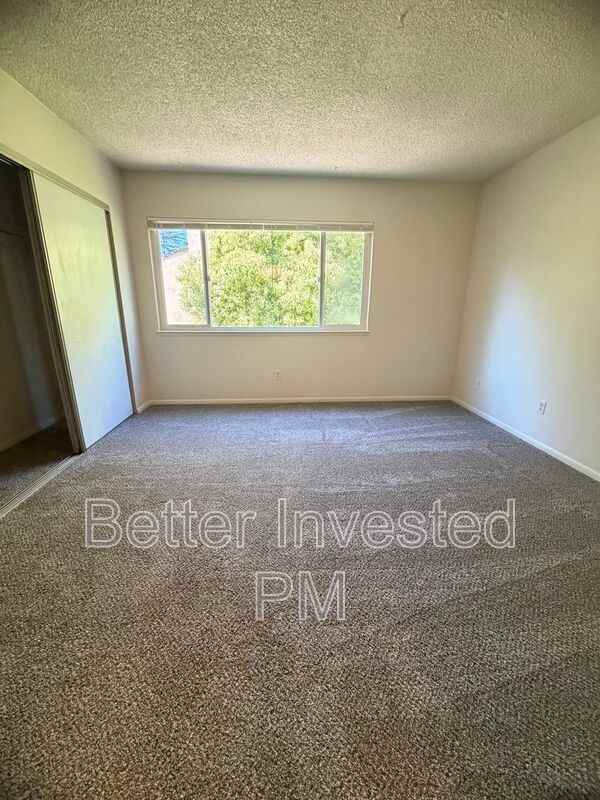 2808 Tachevah Dr - Photo 5 of 33