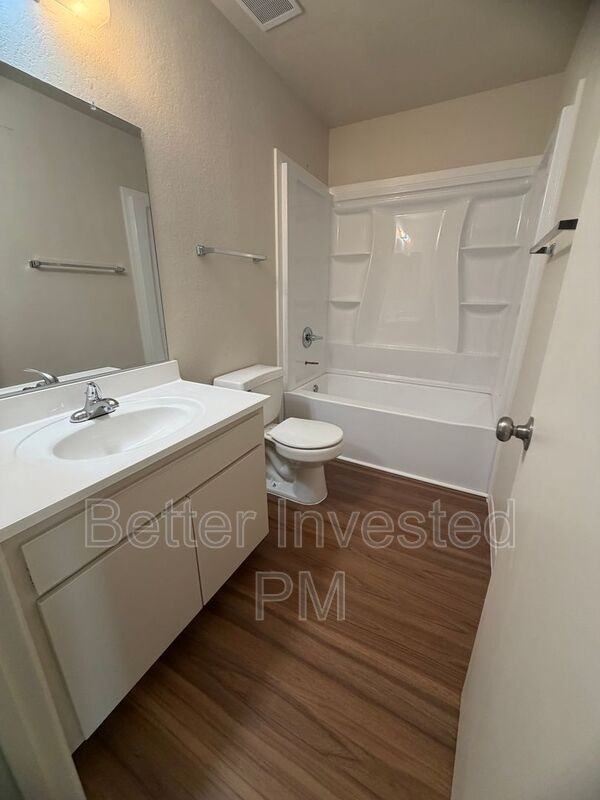 2808 Tachevah Dr - Photo 6 of 33