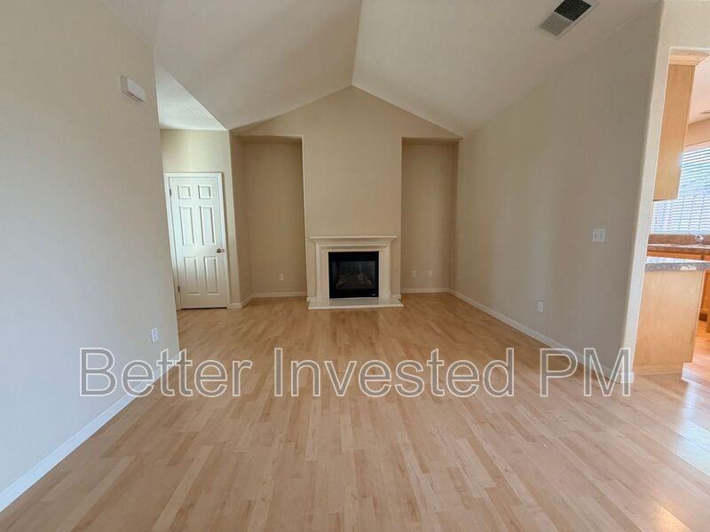 1743 Waltzer Rd - Photo 2 of 24