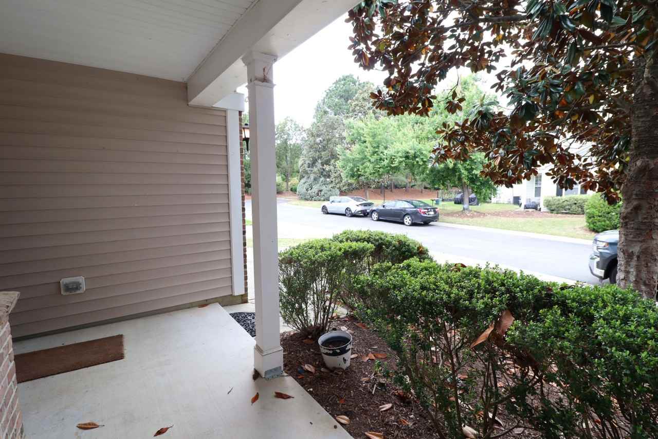 805 Meeting Hall Dr - Photo 2 of 33
