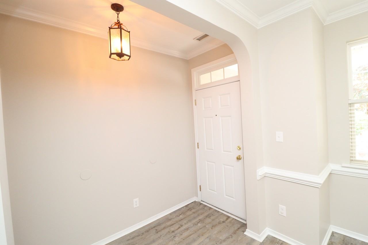 805 Meeting Hall Dr - Photo 3 of 33
