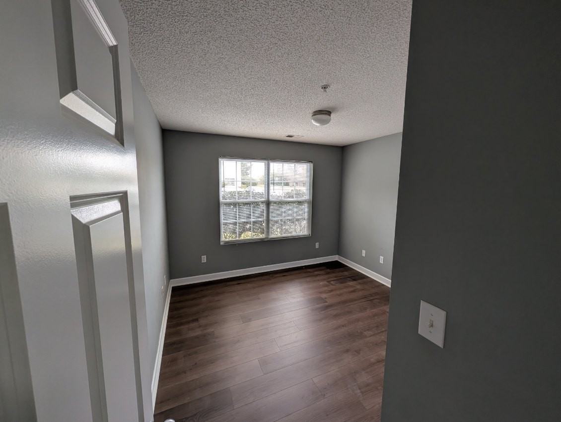 210 Outlook Dr - Photo 4 of 11
