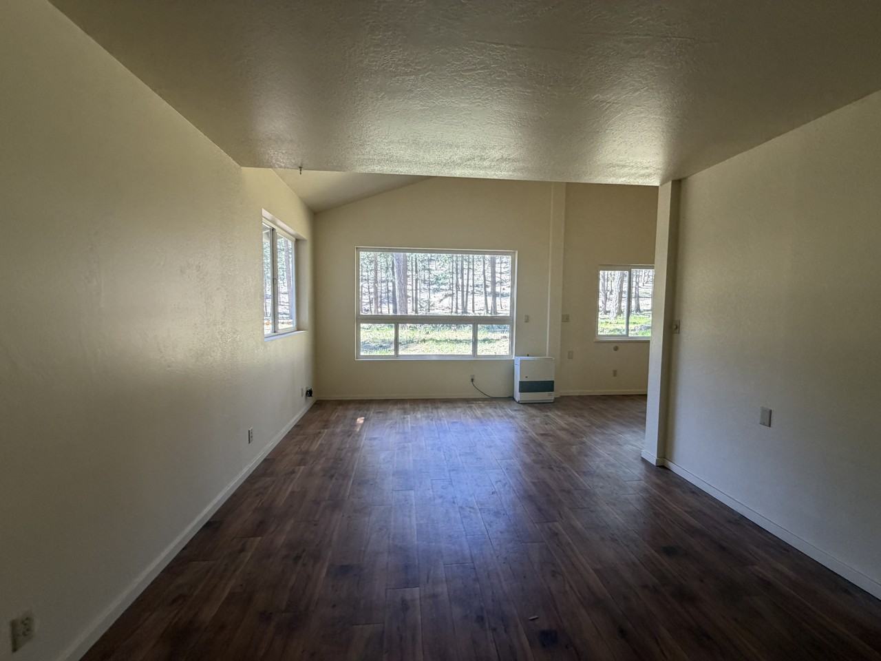 1917 Wyehka Way - Photo 4 of 17
