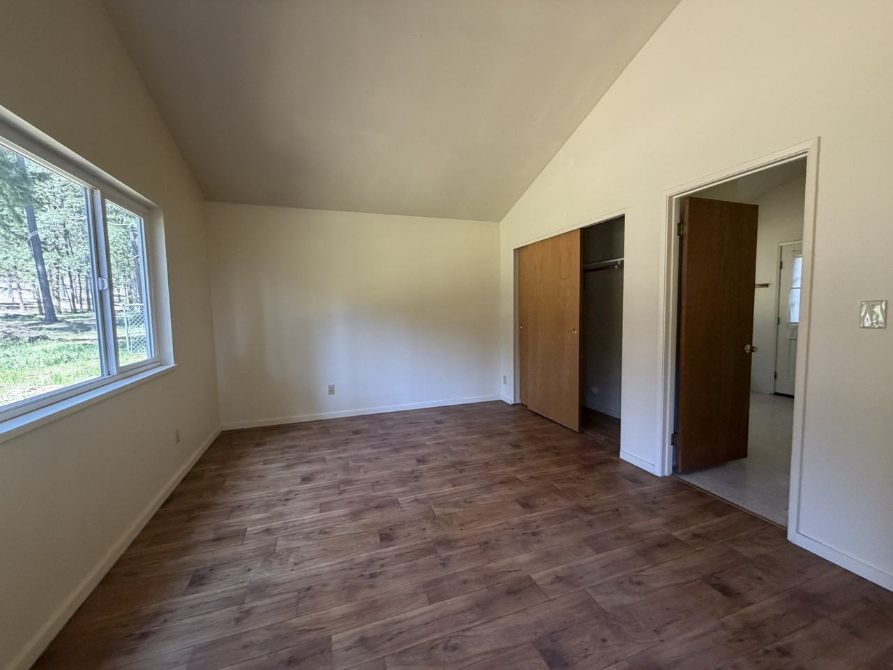 1917 Wyehka Way - Photo 5 of 17