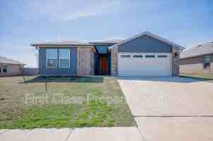 featured image of 10416 Nw 24th Ter