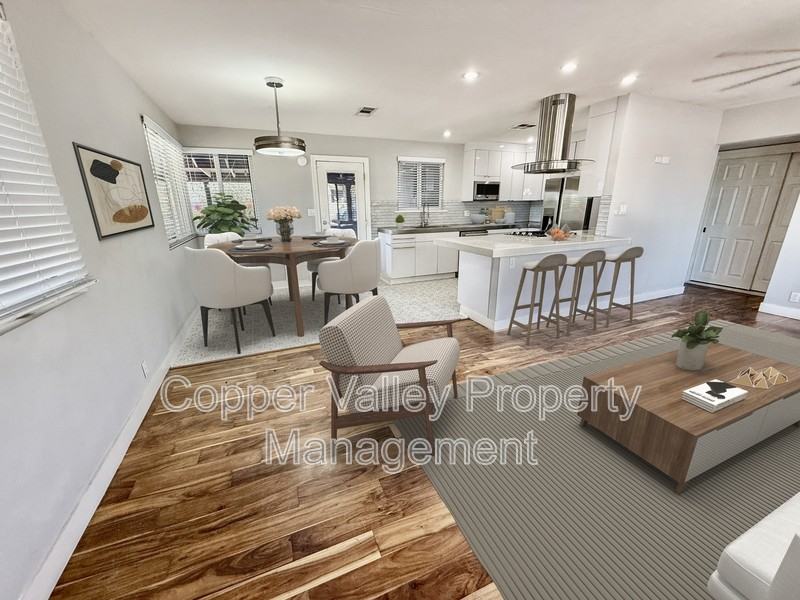501 W Glenrosa Ave - Photo 2 of 20