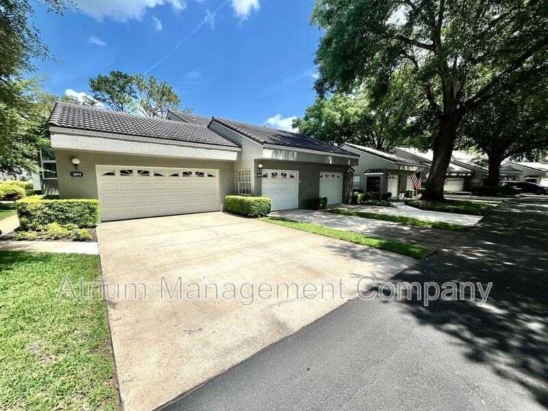 3970 Lancashire Ln - Photo 4 of 18