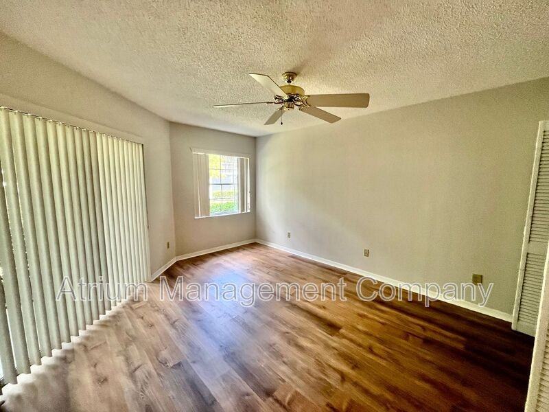 3970 Lancashire Ln - Photo 7 of 18